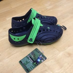 Dawgs golf spirit toddler size 12 navy rubber slip on golf shoes cleats